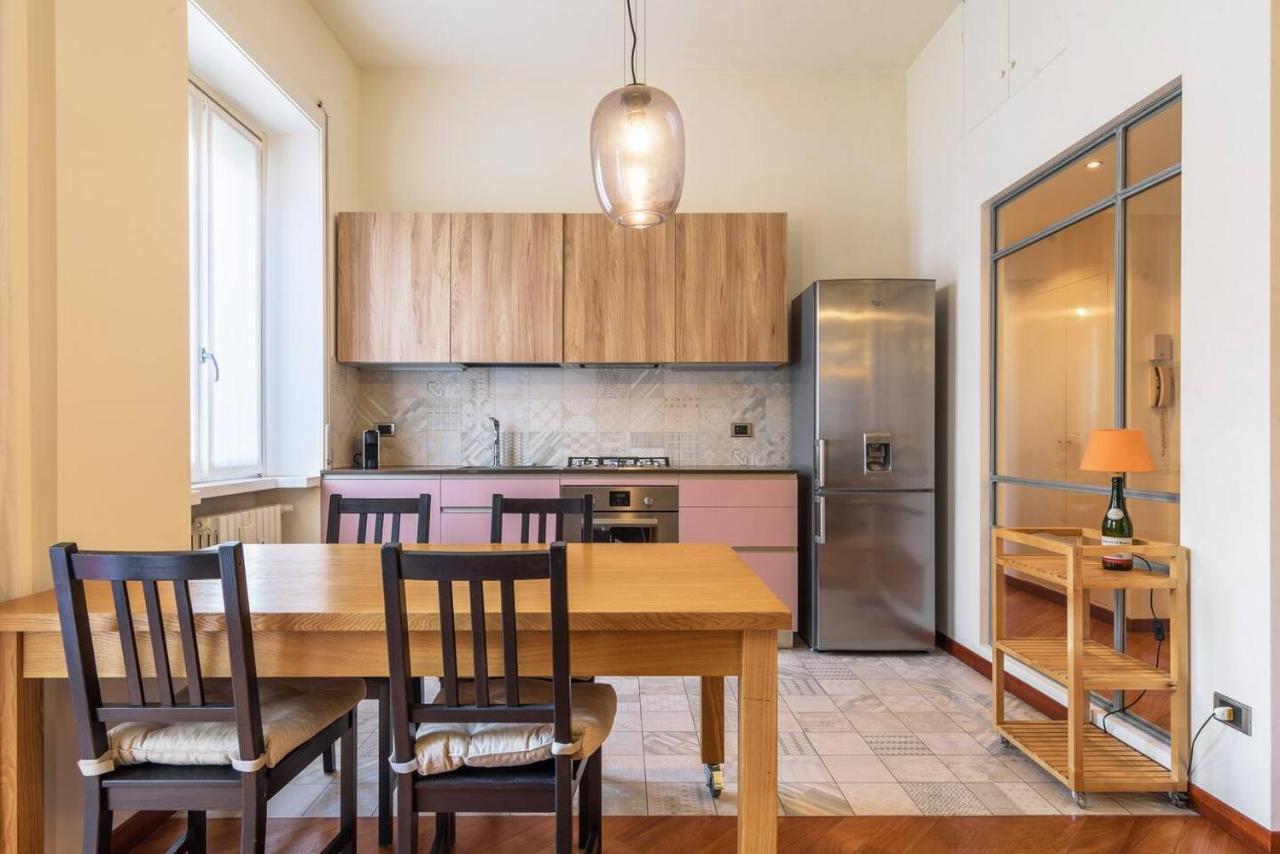 Colored And Spacious Flat Close To Navigli By Easylife 밀라노 외부 사진