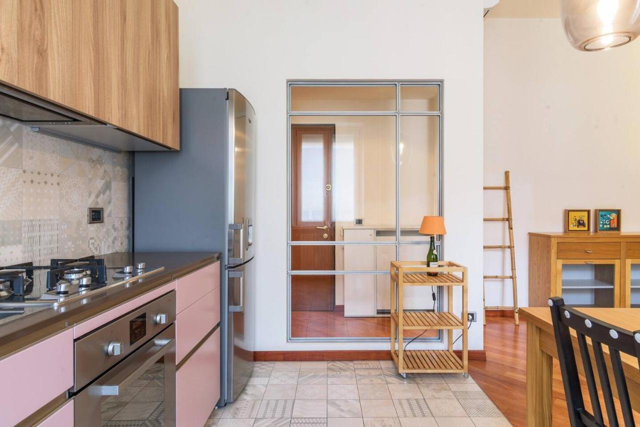 Colored And Spacious Flat Close To Navigli By Easylife 밀라노 외부 사진